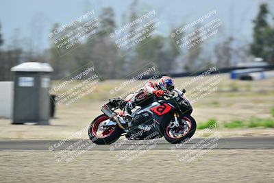 media/Apr-18-2025-TrackDaz (Fri) [[45f5874c44]]/B Group/Session 2 (Turn 7)/